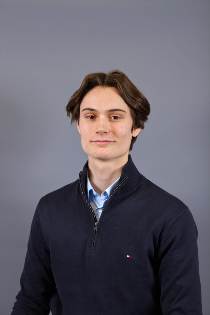 photo de Adrien Belorgeot, étudiant en prépa aéronautique Aero 2 IPSA Paris