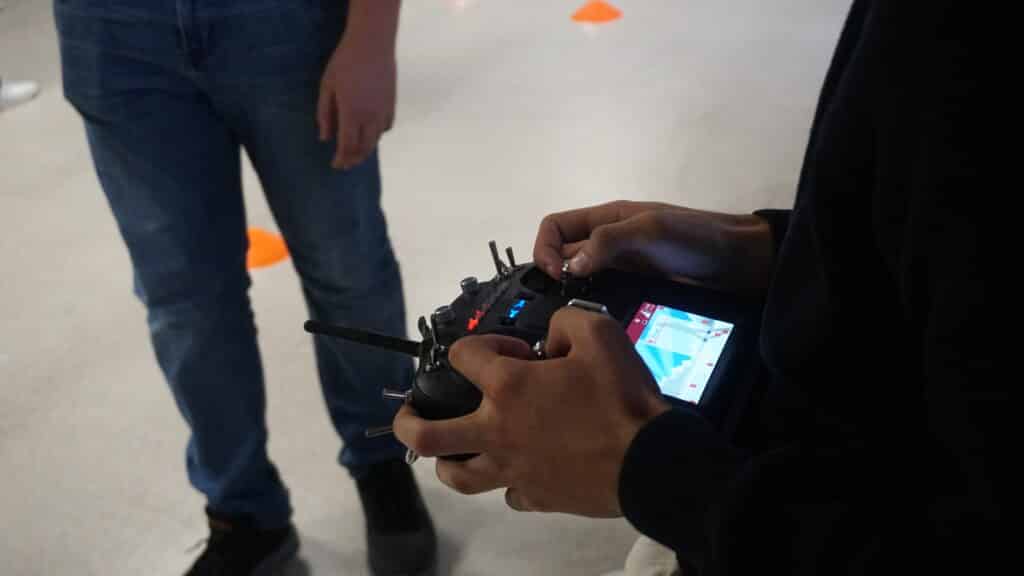 télécommande d'un drone