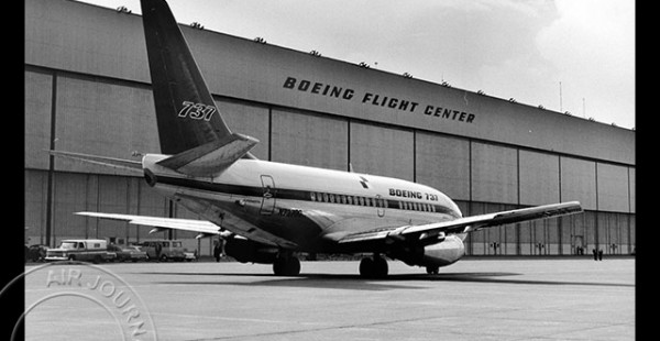 Photo d'archive du 1er vol du boeing 737