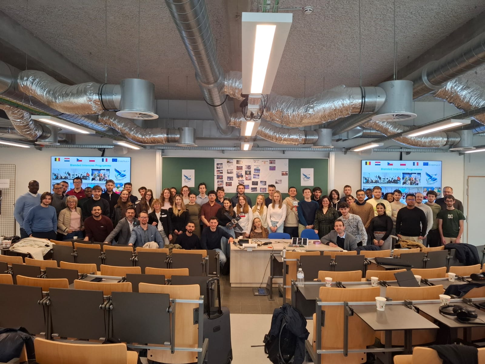 CubeSats : 8 étudiants de l’IPSA en mobilité Erasmus+ pour un programme intensif en Belgique