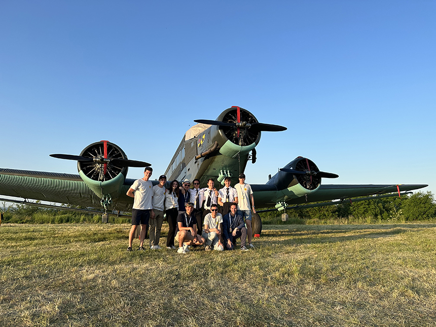 Aéronautique : Adrien et Alexy, deux étudiants de l’IPSA devenus Cadets de l’Air !