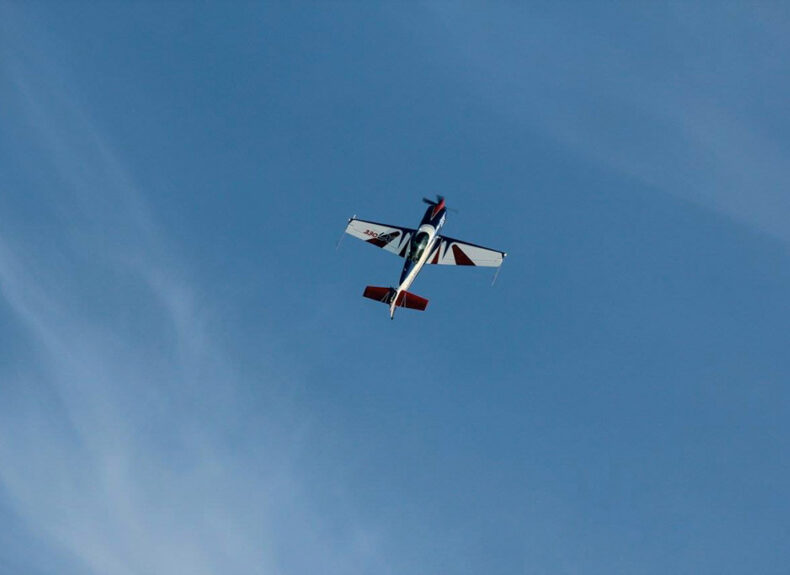 Margaux Tahar, championne de voltige aérienne et étudiante à l'école d'ingénieurs en aéronautique et spatial IPSA